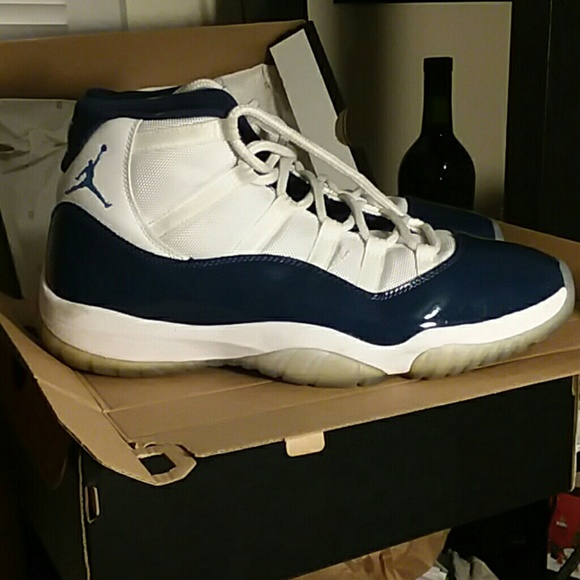Nike Air Jordan 11 Retro "Win like Mike" - Picture 1 of 6